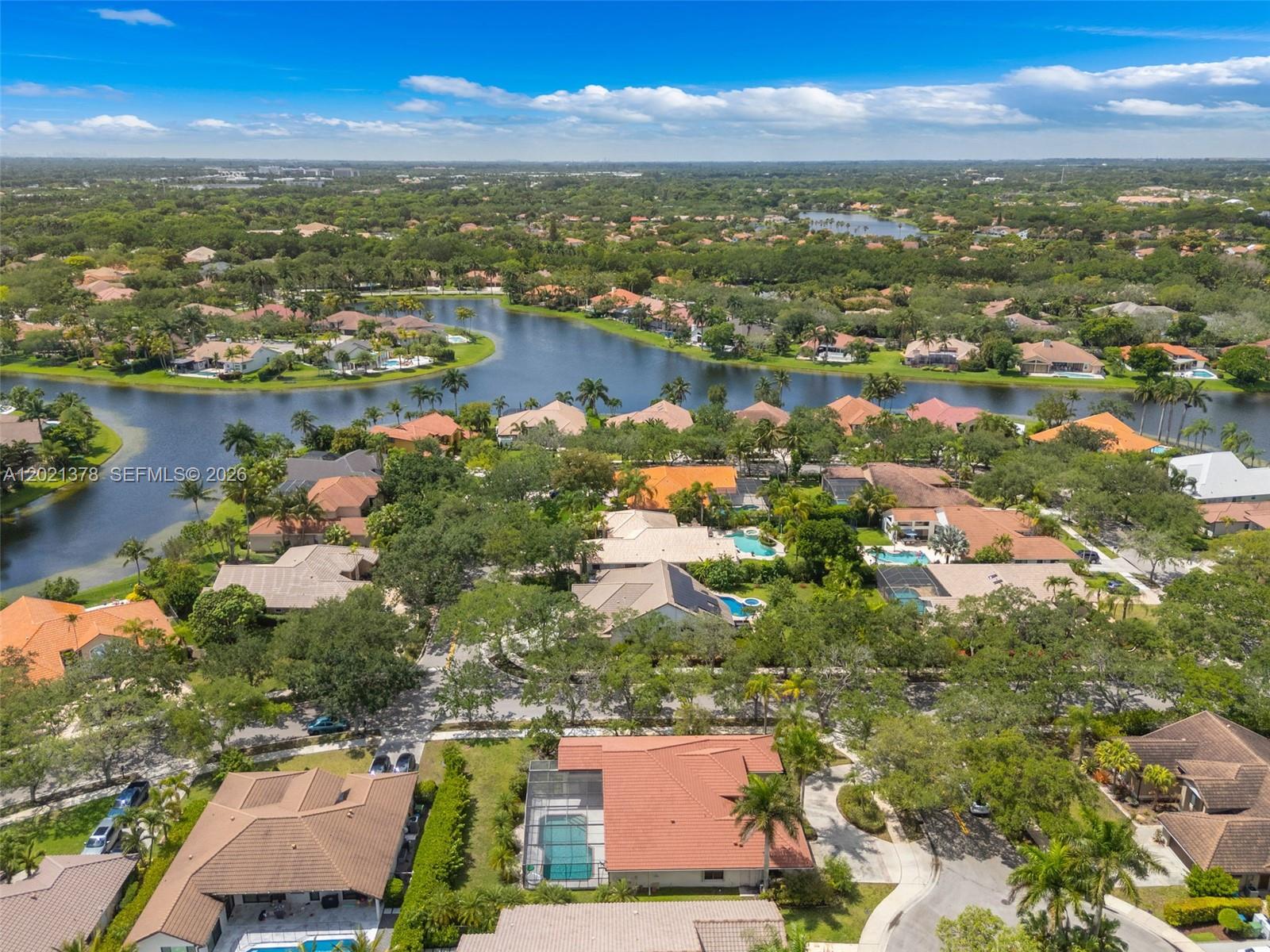 COUNTRY ISLES - Residential