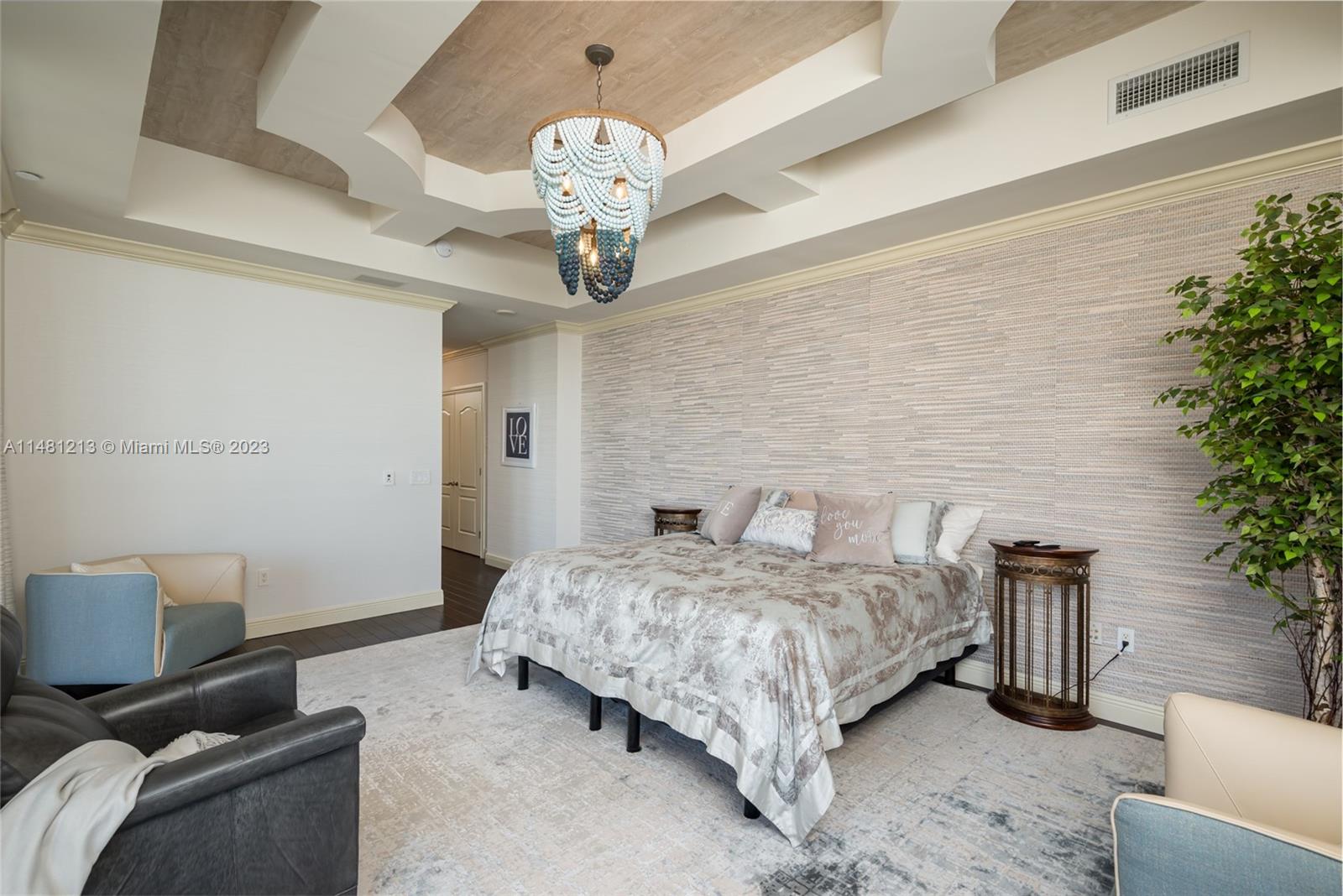 VILLAS OF POSITANO CONDO - Residential