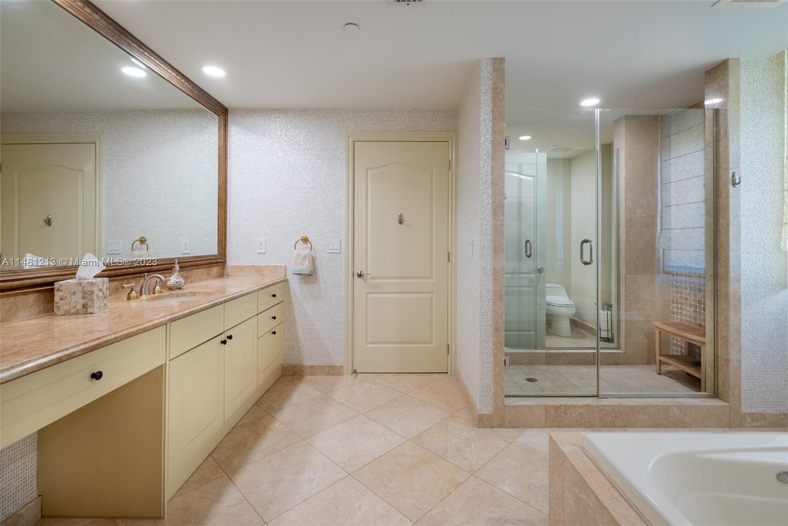 VILLAS OF POSITANO CONDO - Residential