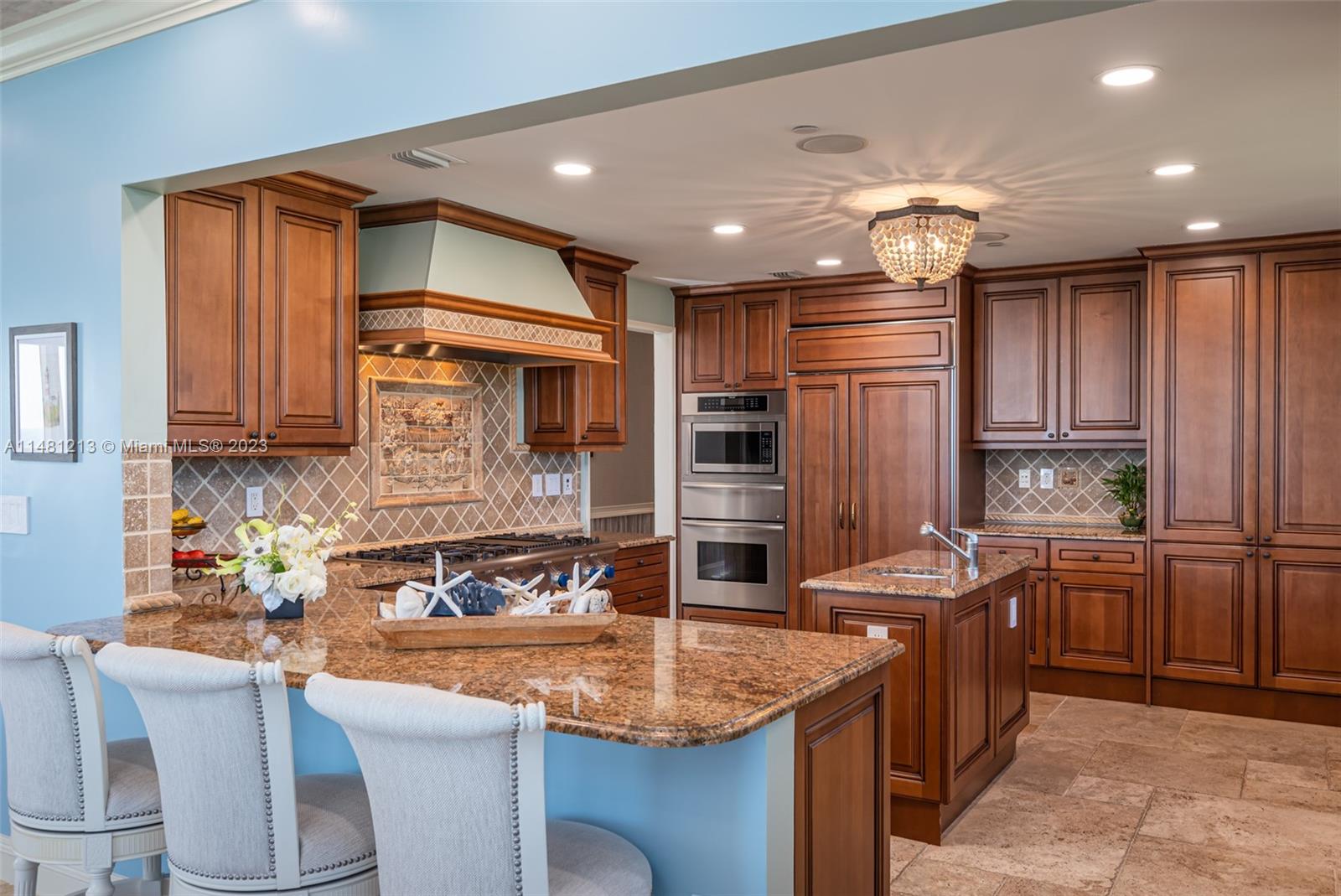 VILLAS OF POSITANO CONDO - Residential