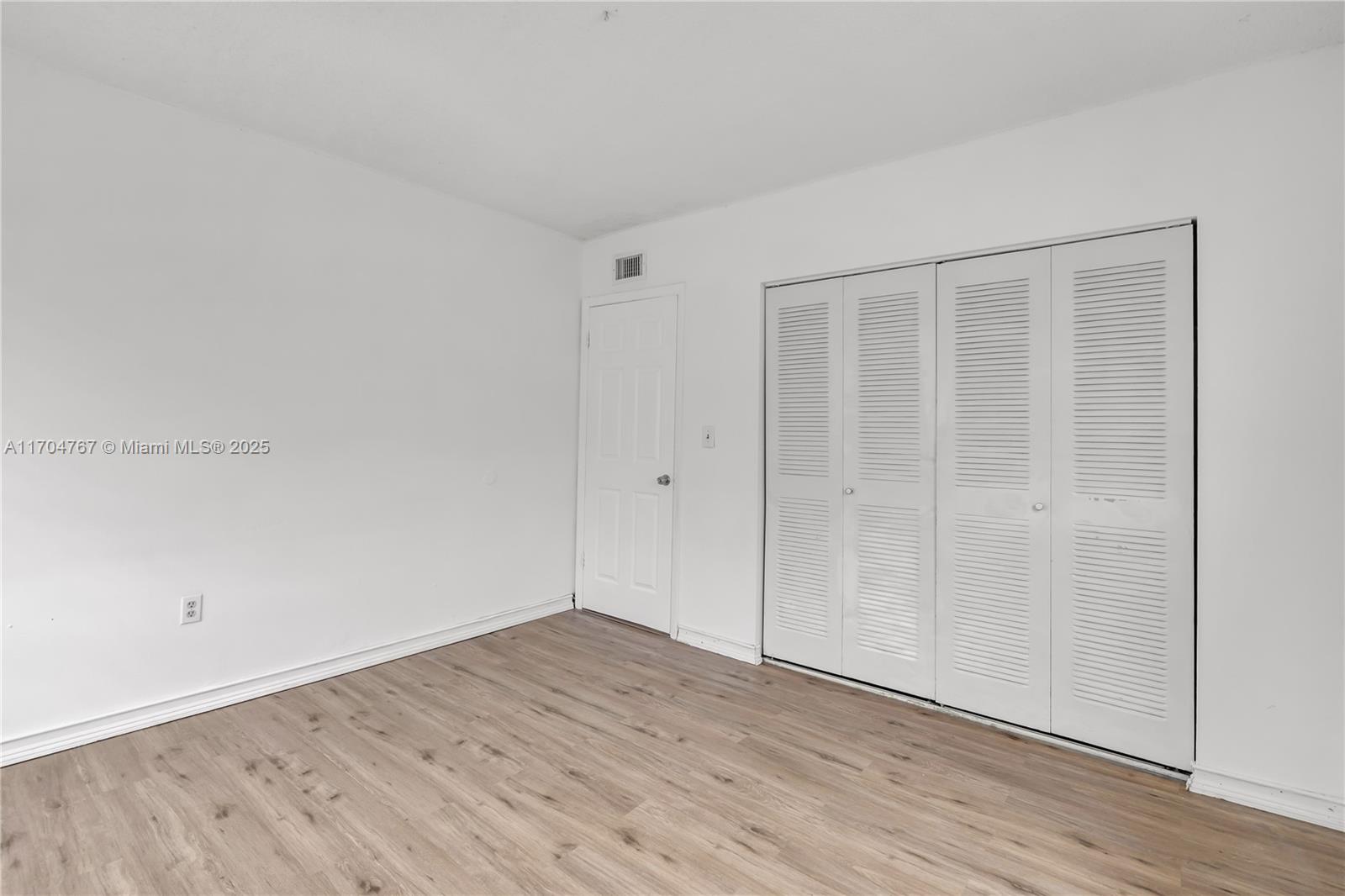 BELLA VENEZIA CONDO - Residential