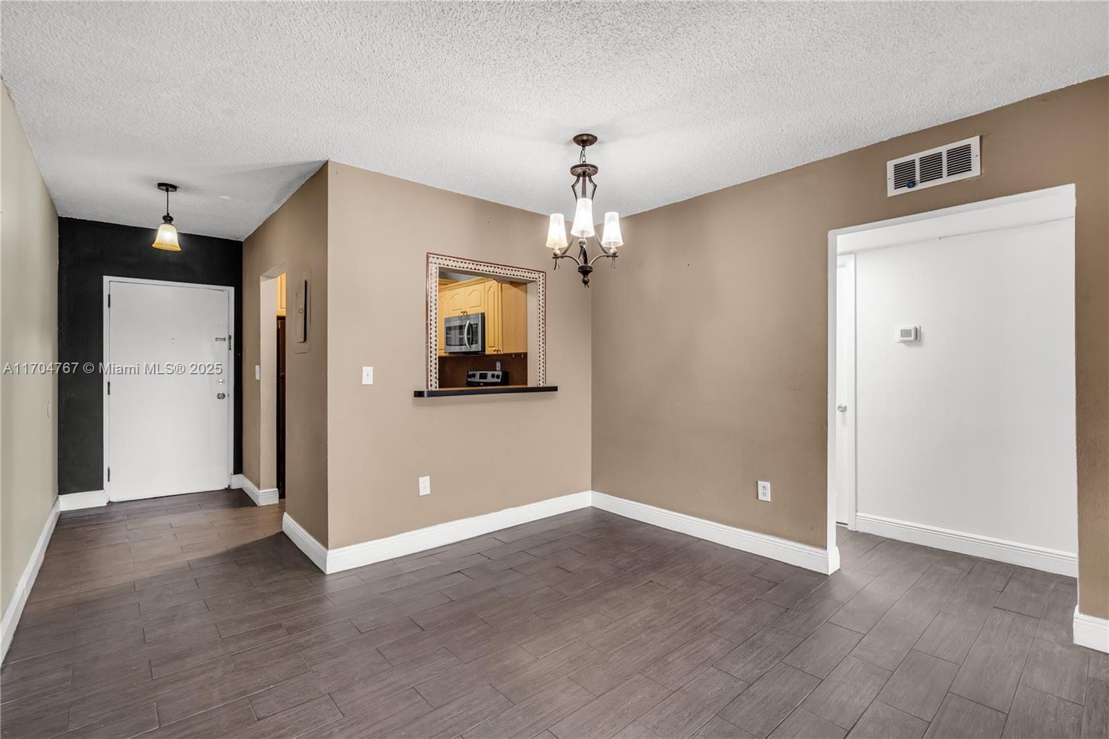 BELLA VENEZIA CONDO - Residential