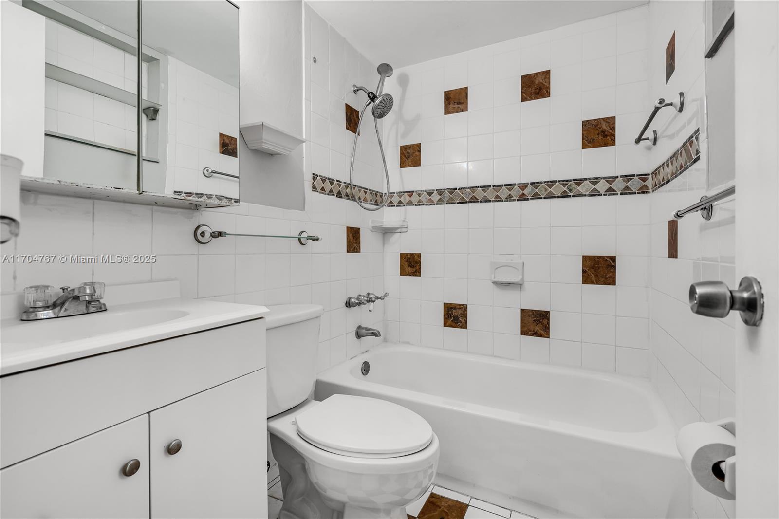 BELLA VENEZIA CONDO - Residential