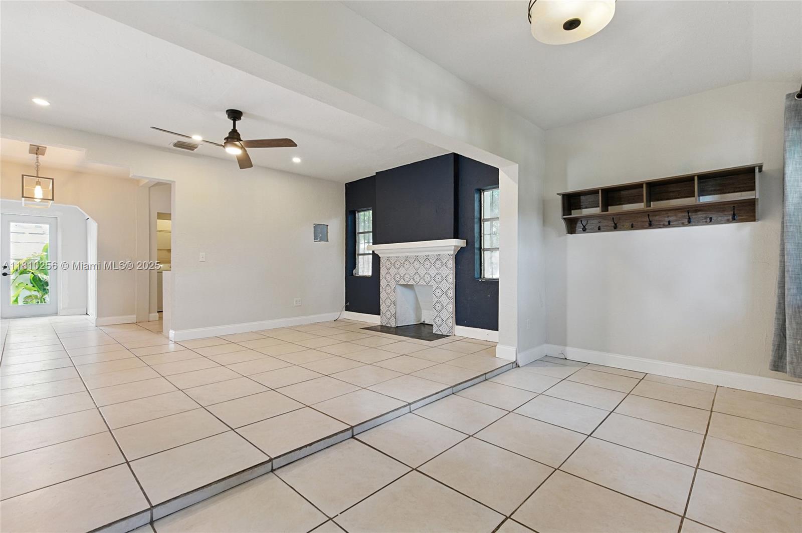 500 NW 47th St 1