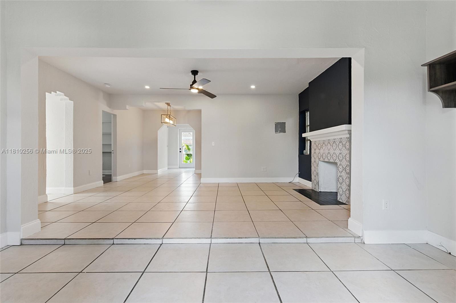 500 NW 47th St 1