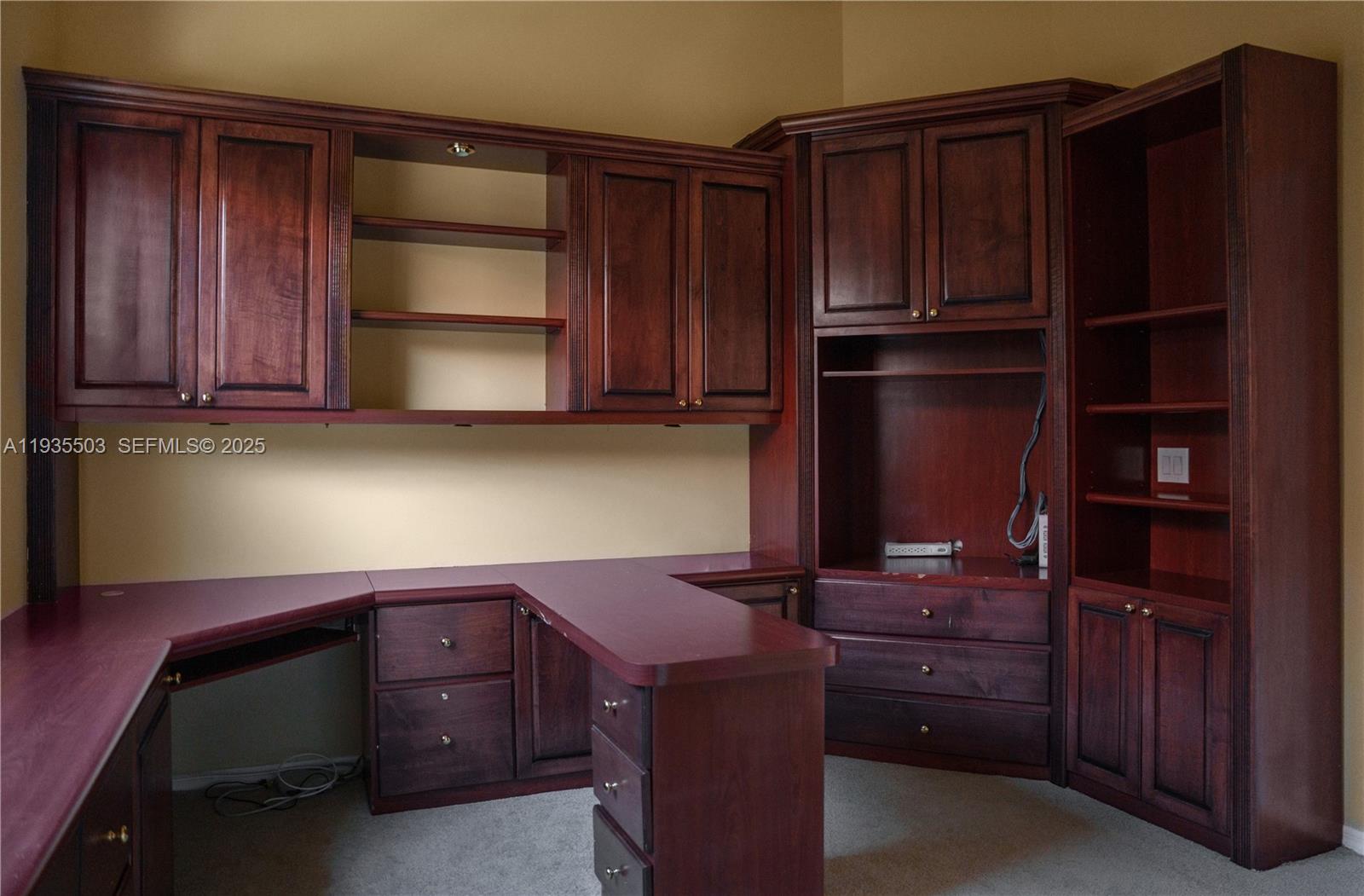 TUSCANY PAR A/B - Residential