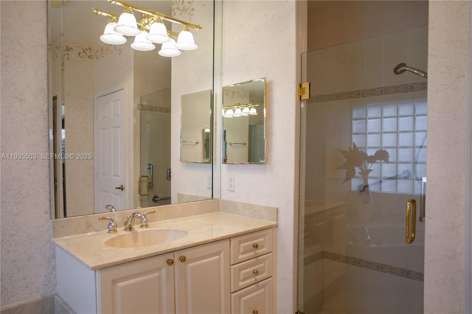 TUSCANY PAR A/B - Residential