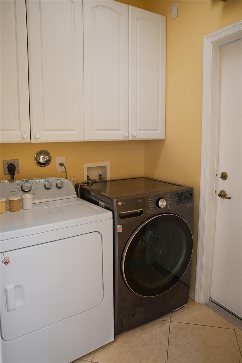 TUSCANY PAR A/B - Residential