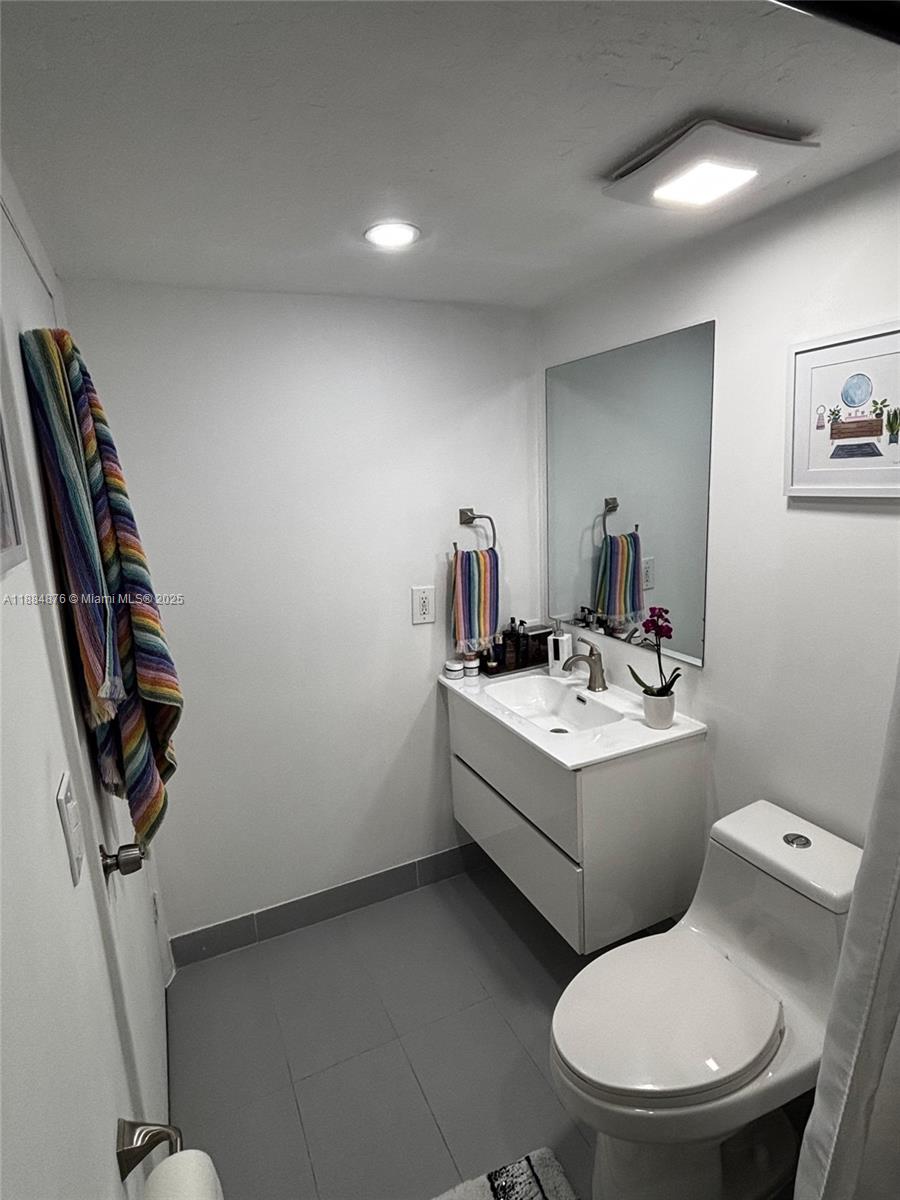 LAGO LINDO TOWNVILLAS CON - Residential