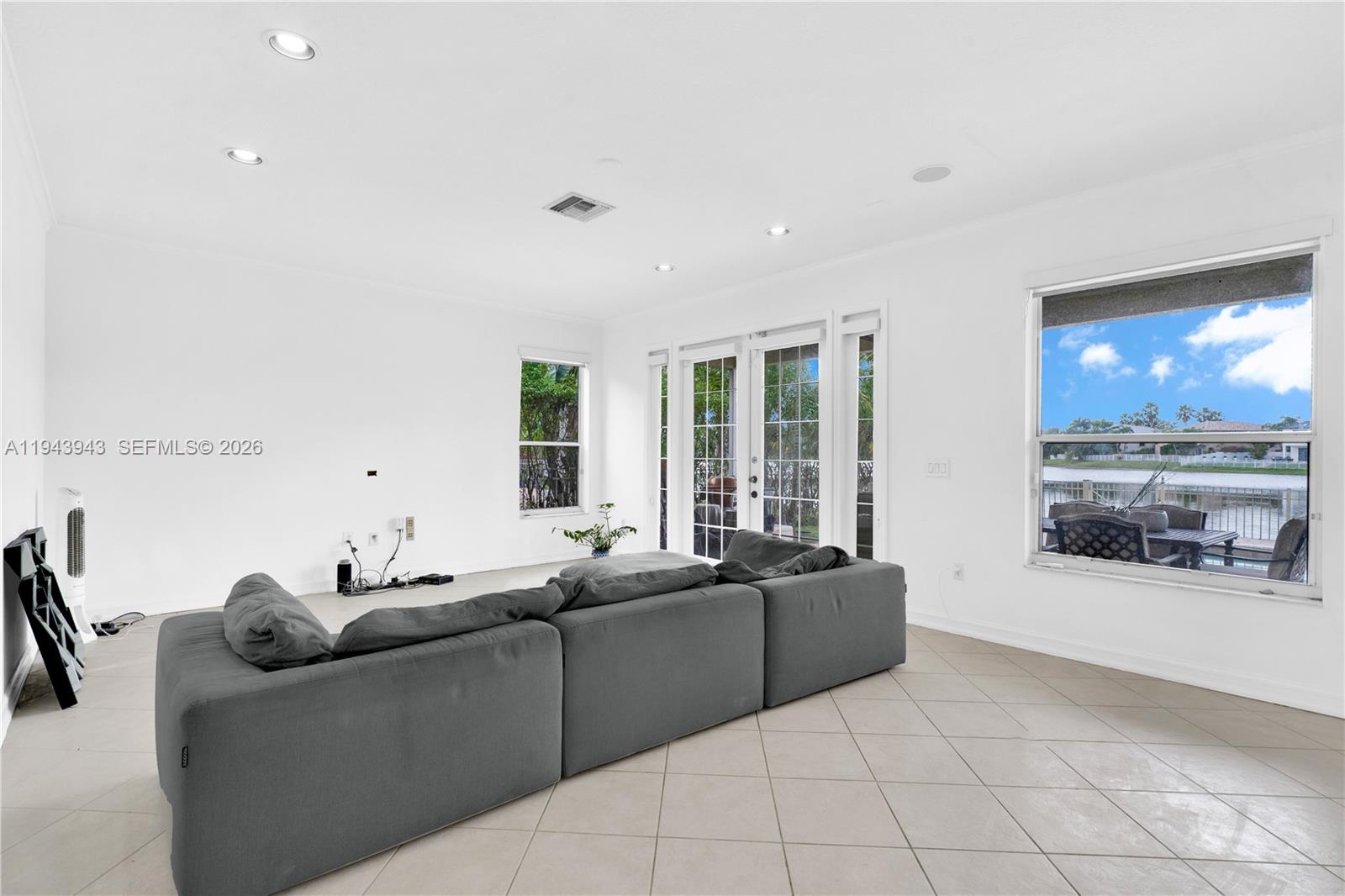 SILVER SHORES (PARCELS H - Residential