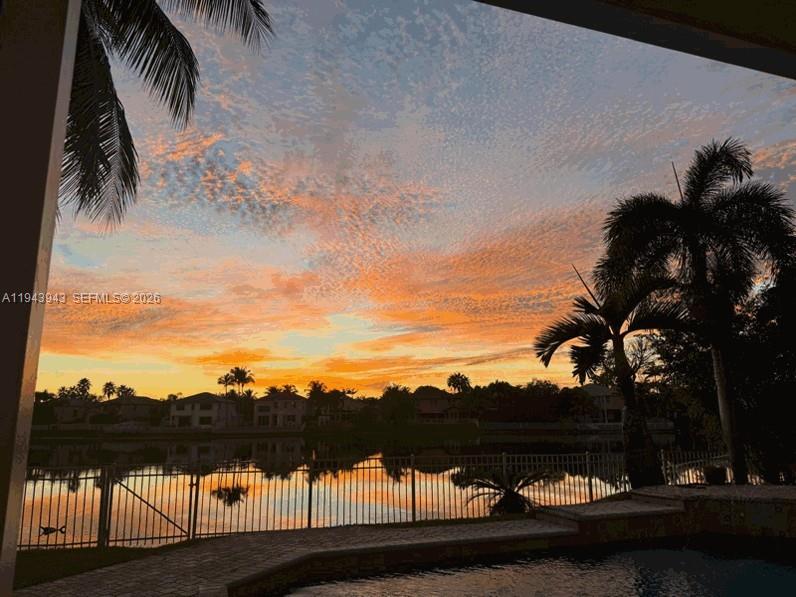 SILVER SHORES (PARCELS H - Residential