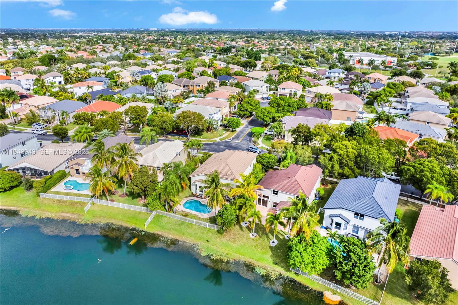 SILVER SHORES (PARCELS H - Residential