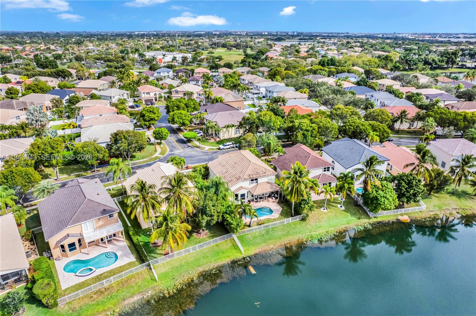 SILVER SHORES (PARCELS H - Residential