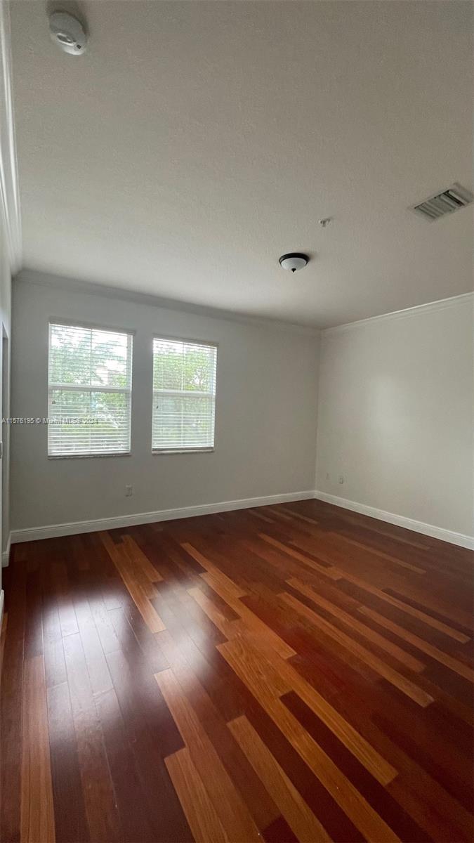 SAWGRASS LAKES - Residential Lease