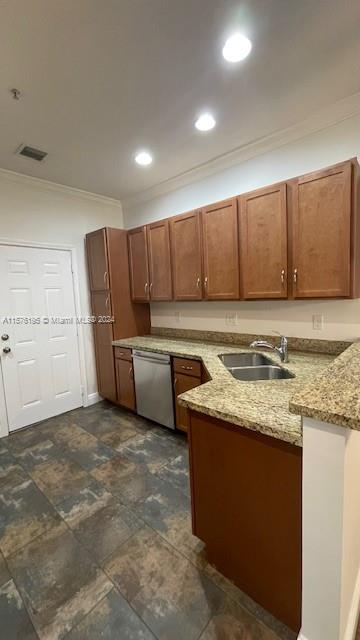 SAWGRASS LAKES - Residential Lease