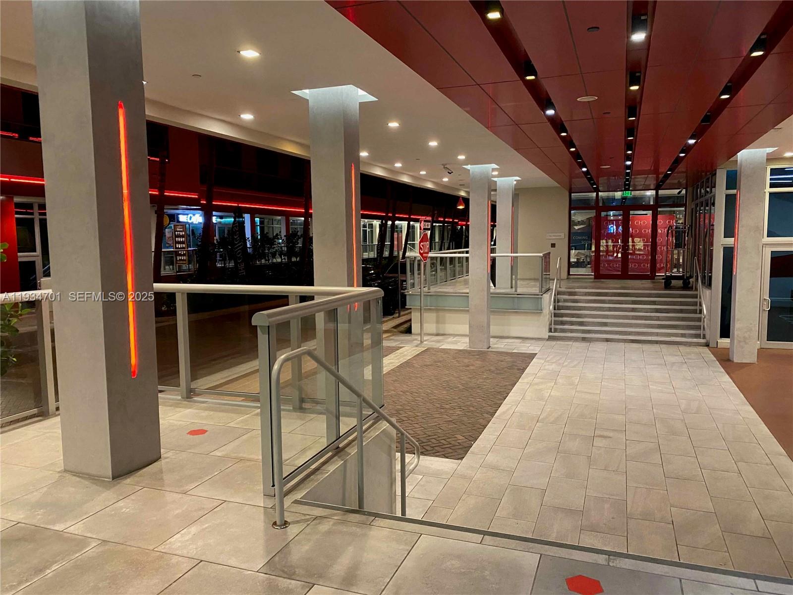 COSTA HOLLYWOOD CONDO - Residential