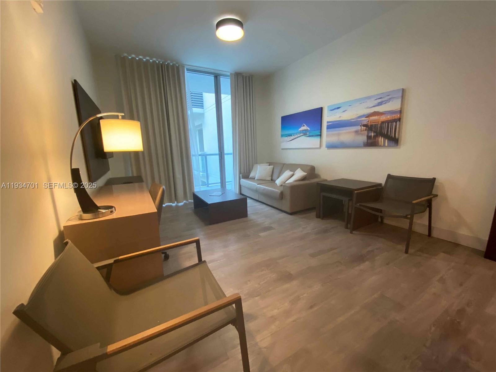 COSTA HOLLYWOOD CONDO - Residential