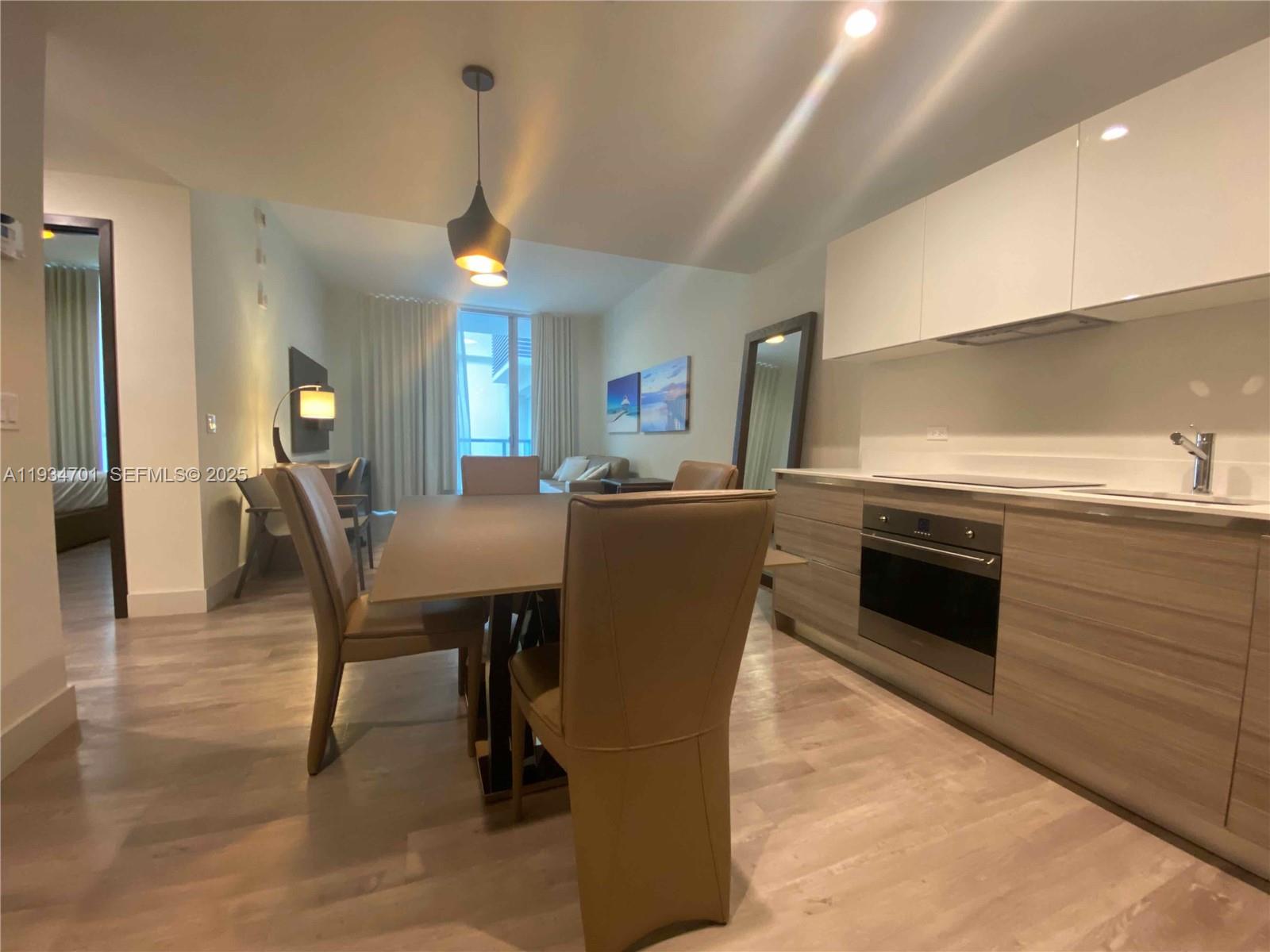 COSTA HOLLYWOOD CONDO - Residential