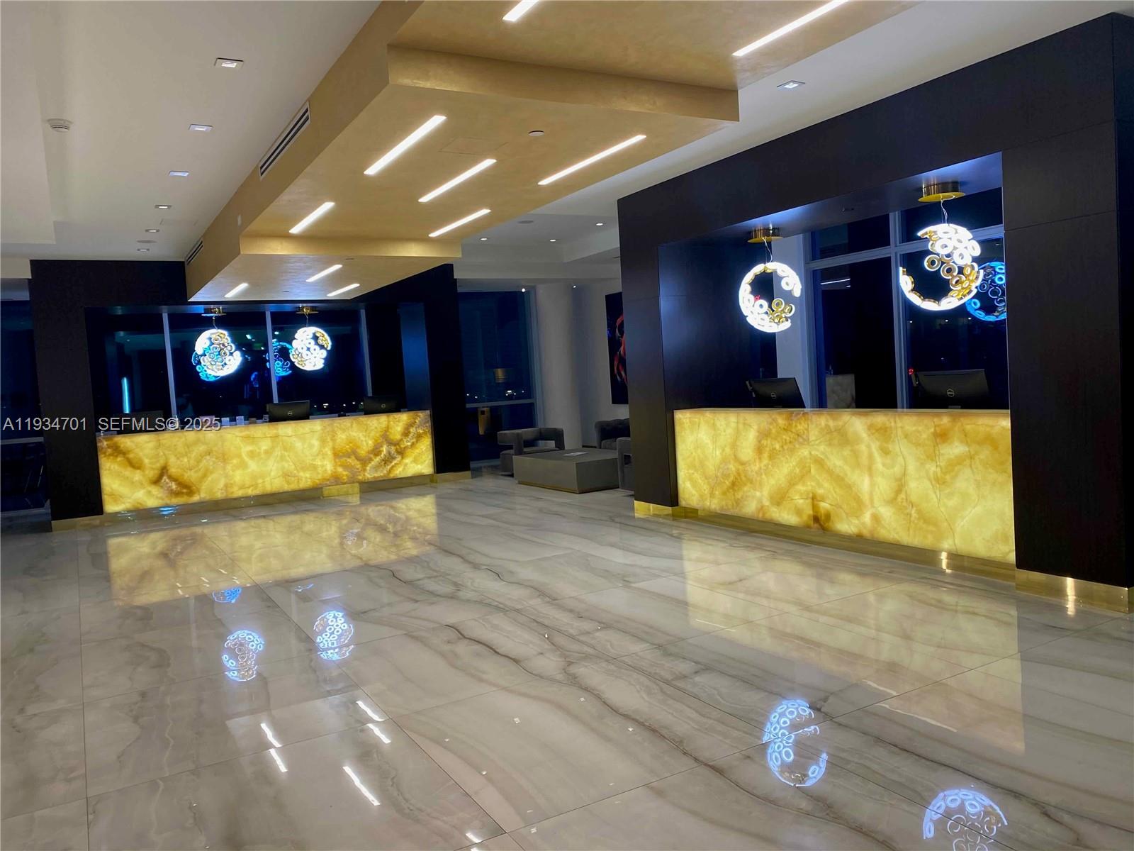 COSTA HOLLYWOOD CONDO - Residential