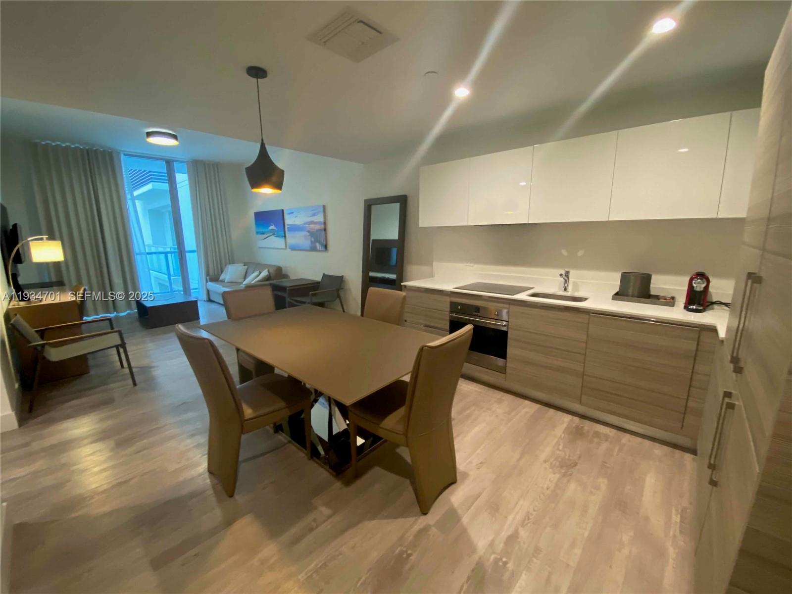 COSTA HOLLYWOOD CONDO - Residential