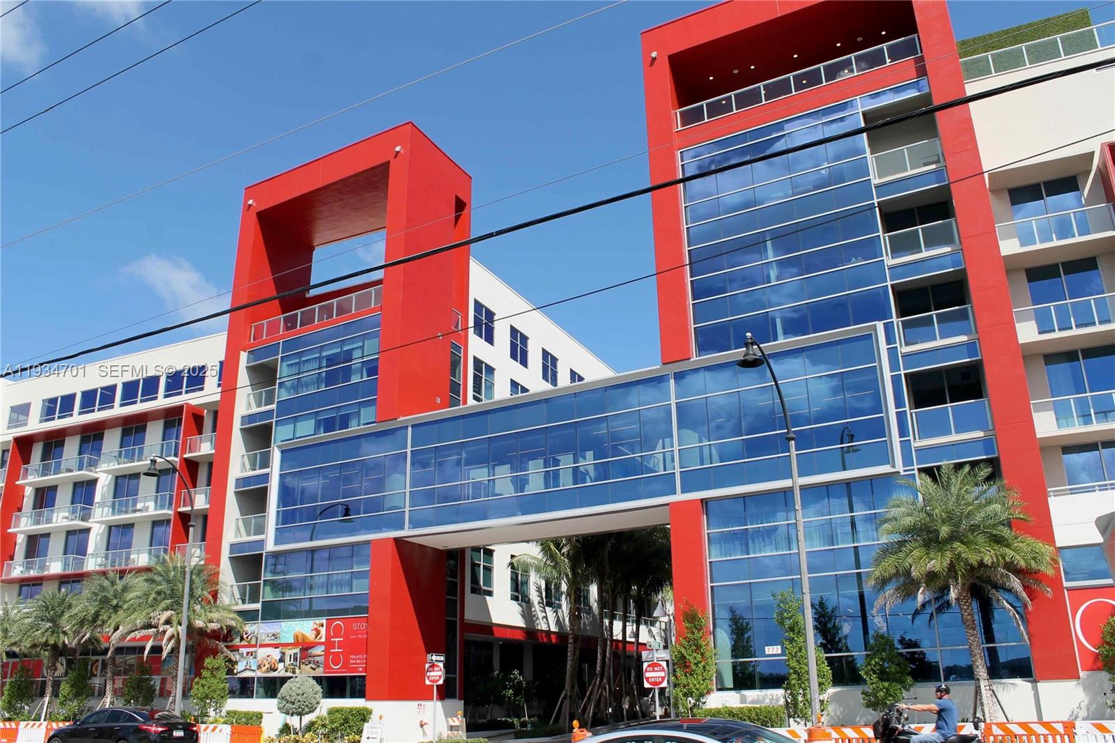 COSTA HOLLYWOOD CONDO - Residential