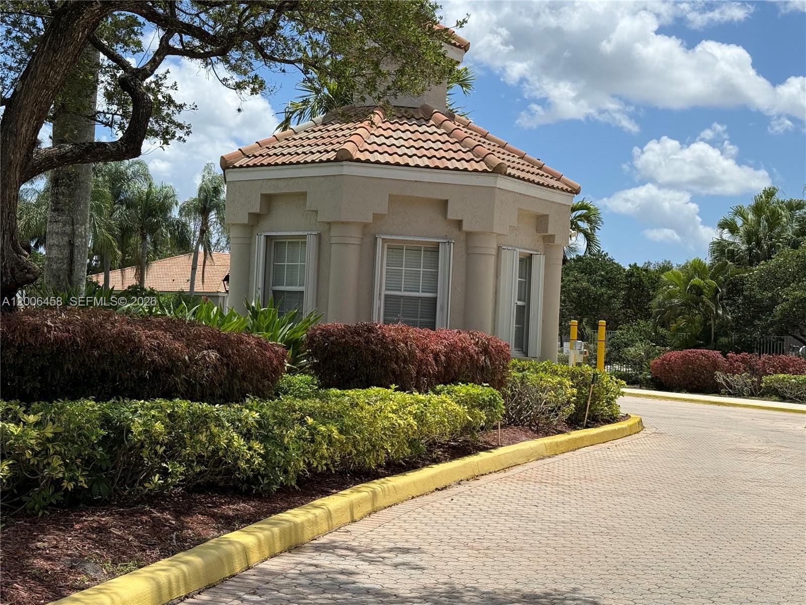 REGENCY HOMES AT SUNRISE - Residential