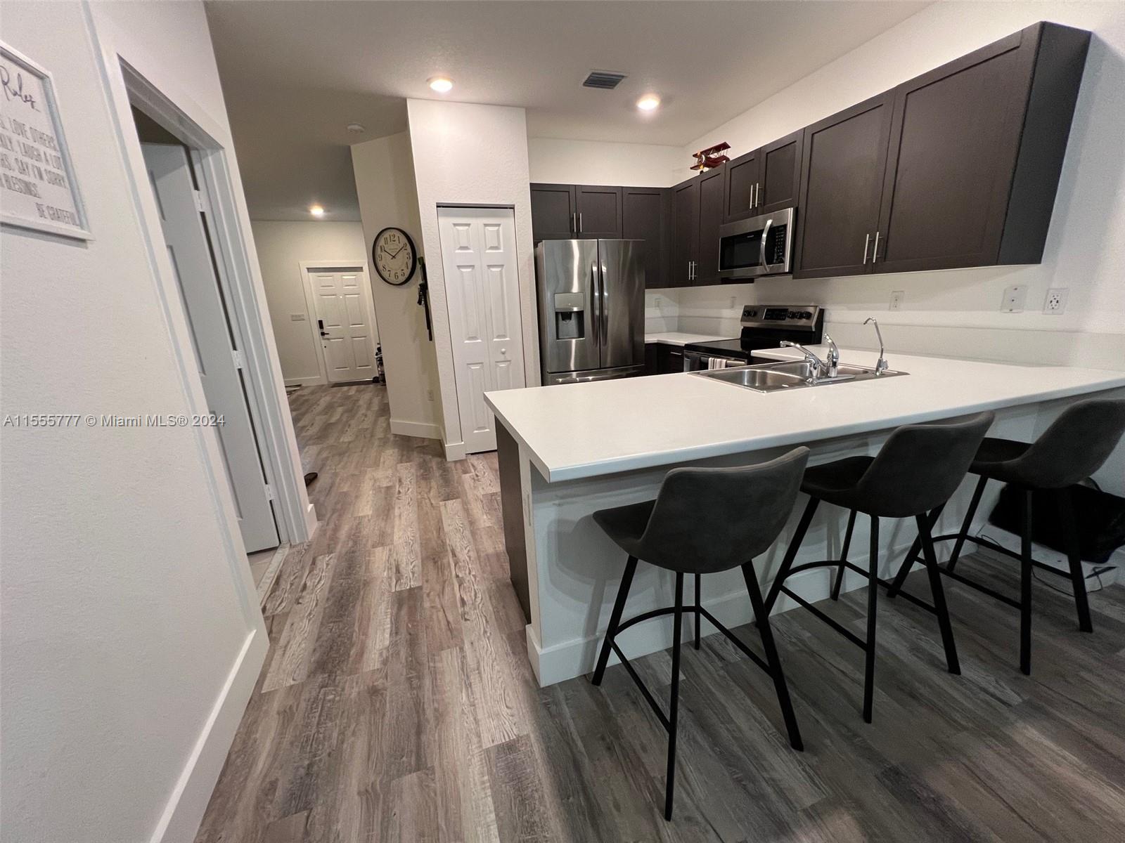 TROTTERS CHASE - Residential