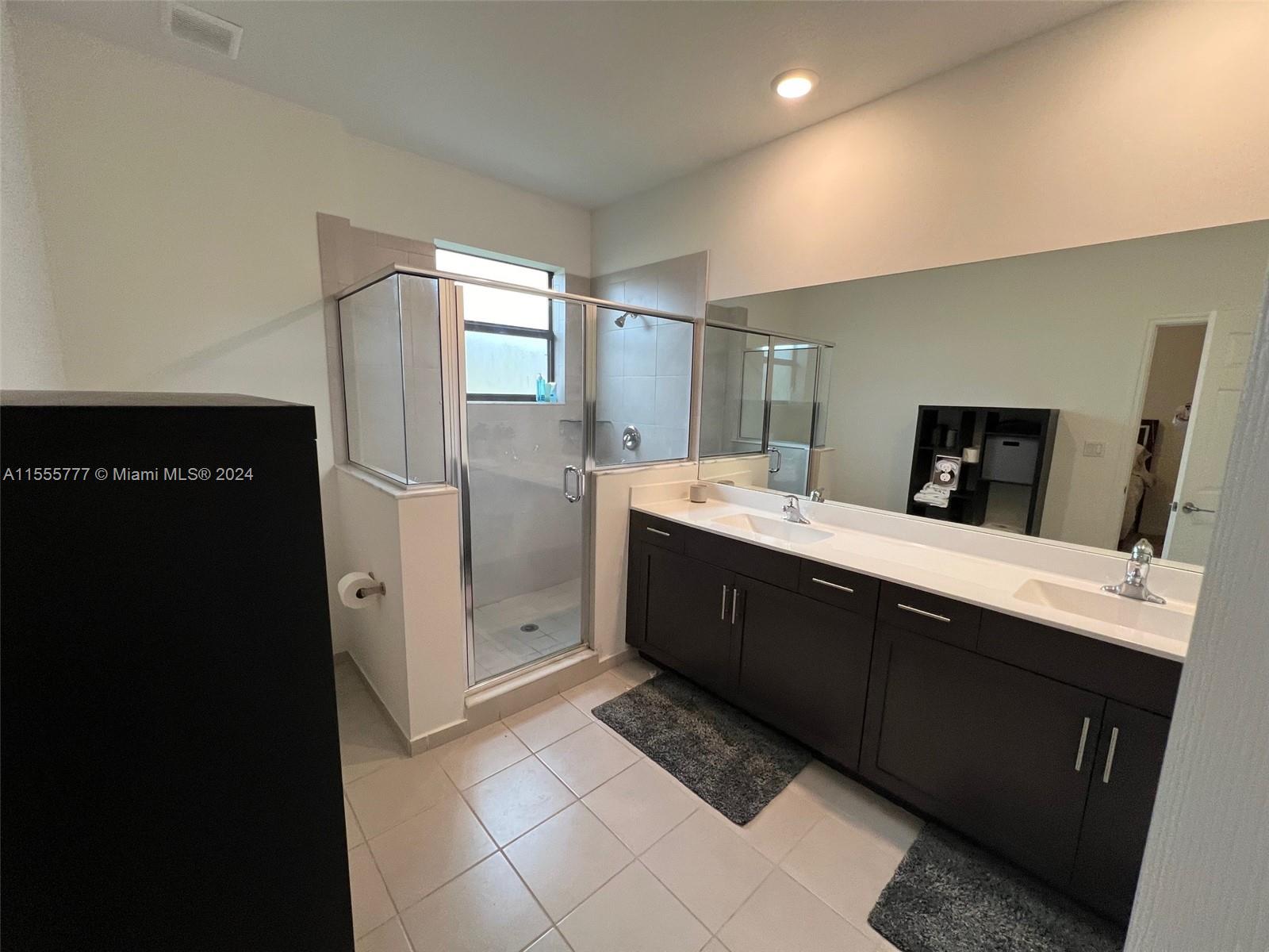 TROTTERS CHASE - Residential