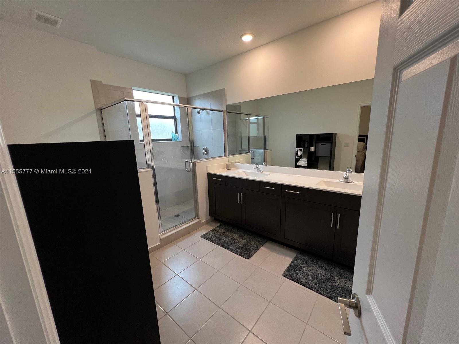 TROTTERS CHASE - Residential