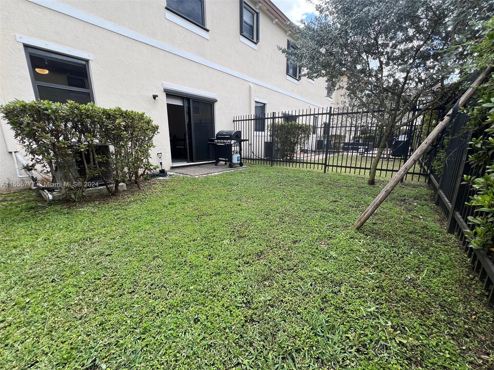 TROTTERS CHASE - Residential