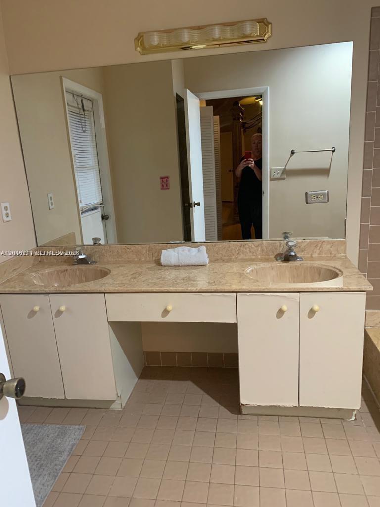 LANDINGS - Residential Lease