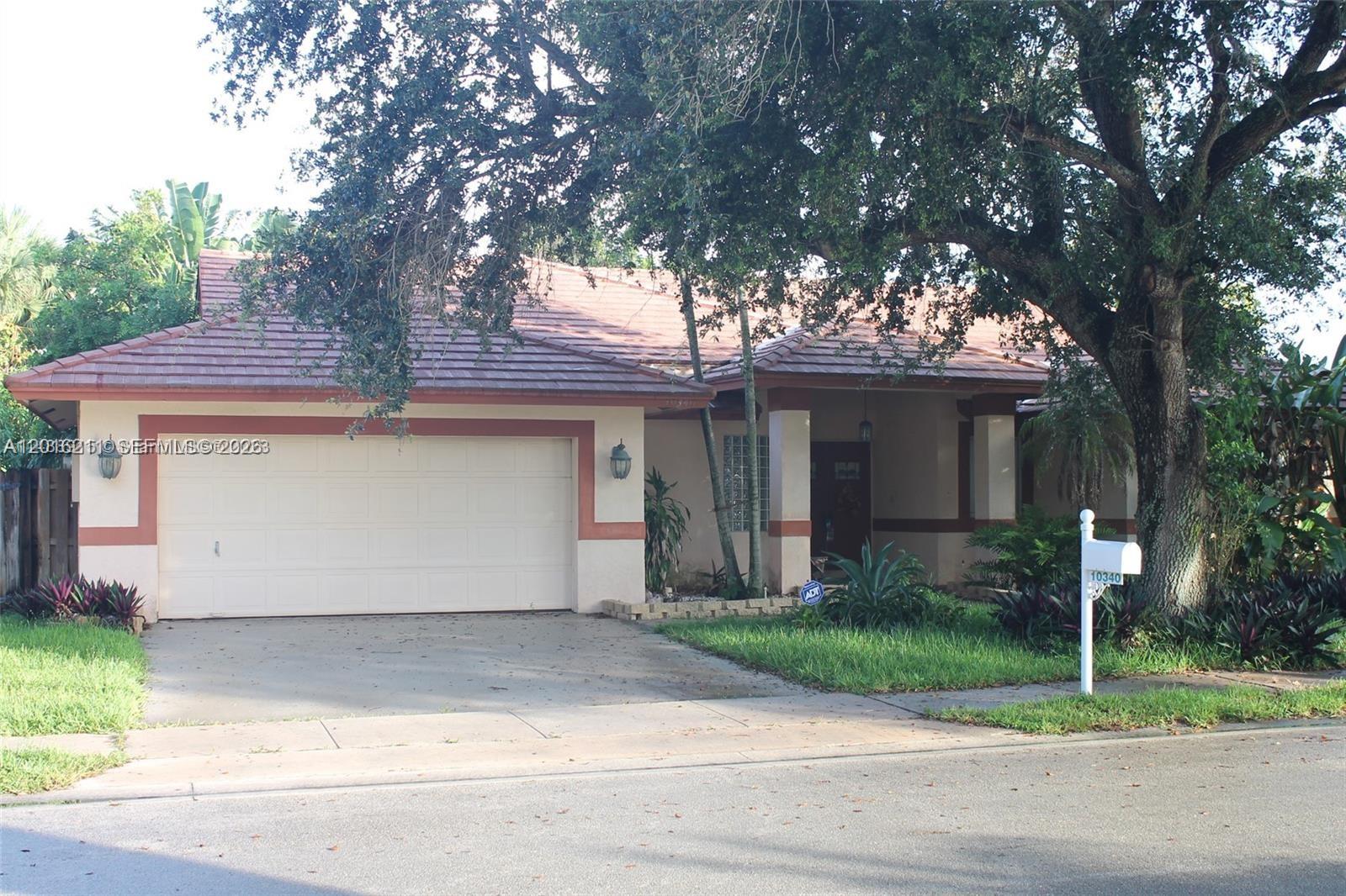 LANDINGS - Residential Lease