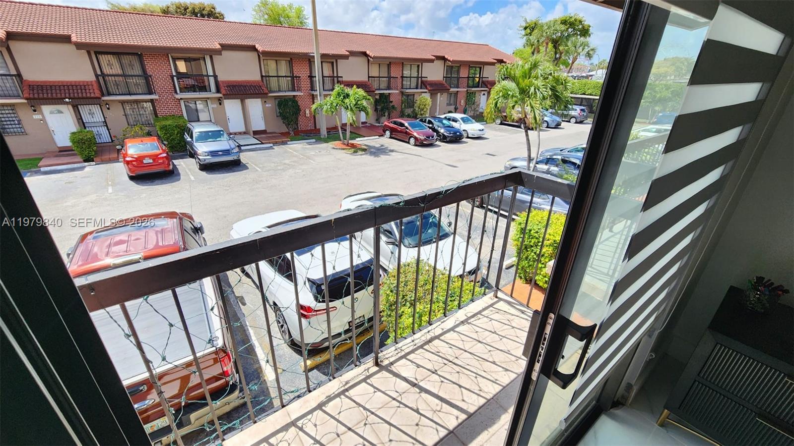 VILLAS UNIVERSITY SQUARE - Residential Lease