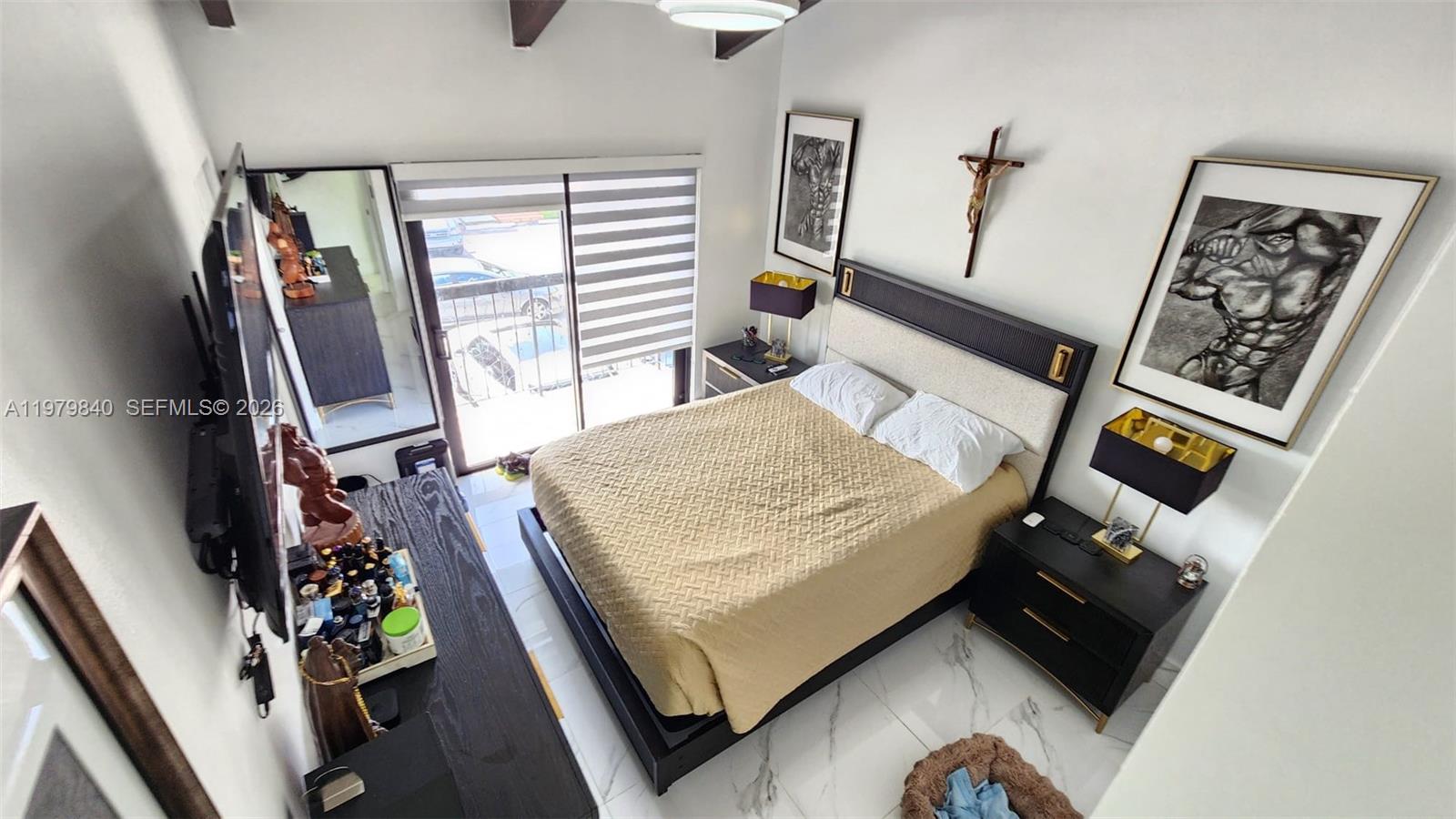 VILLAS UNIVERSITY SQUARE - Residential Lease