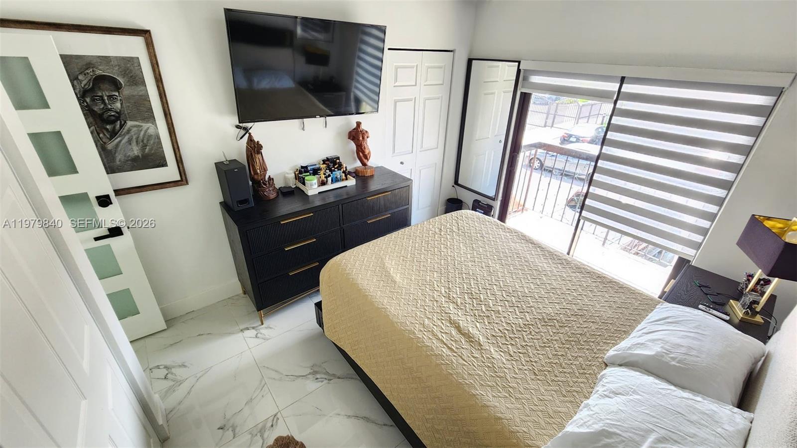 VILLAS UNIVERSITY SQUARE - Residential Lease