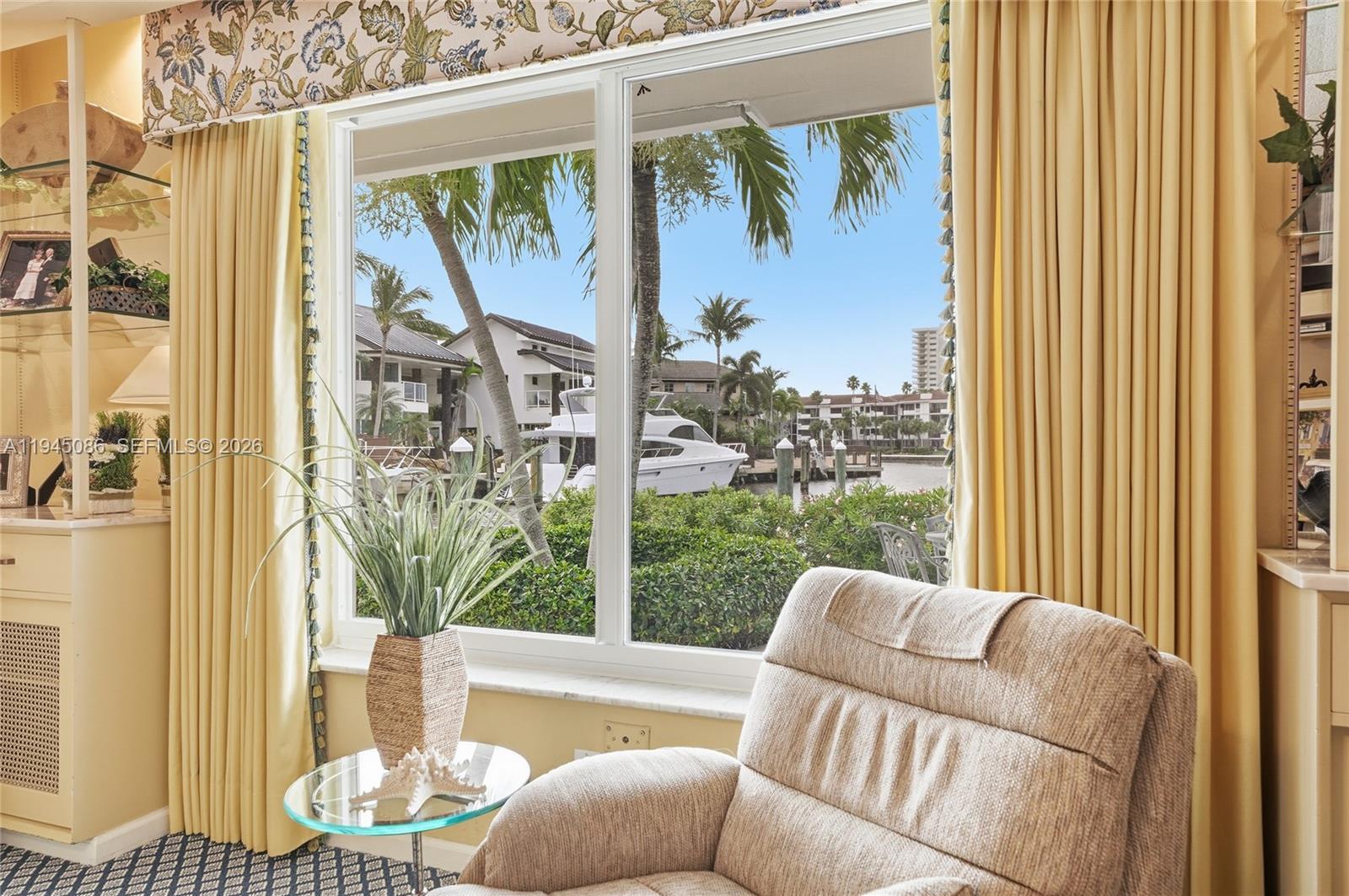 PALM CLUB CO-OP - Residential