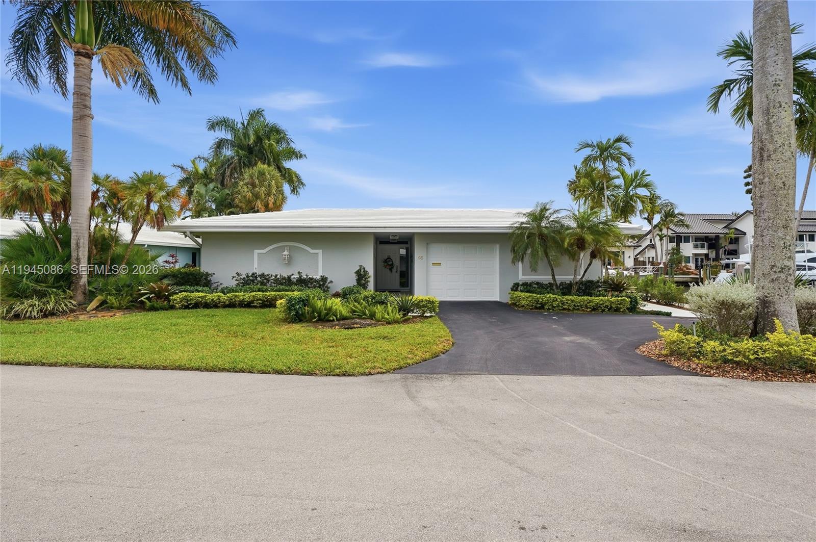 PALM CLUB CO-OP - Residential