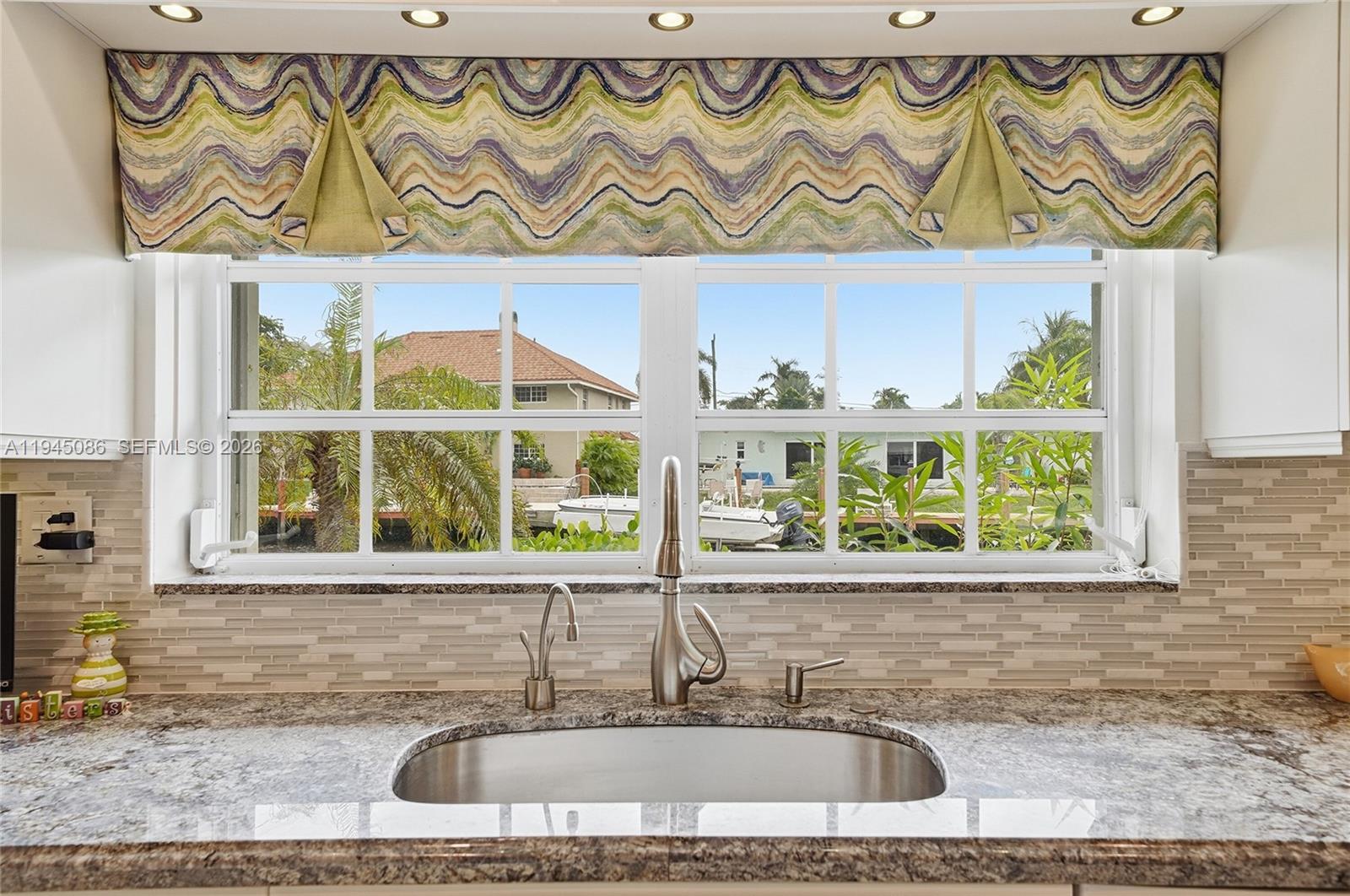 PALM CLUB CO-OP - Residential