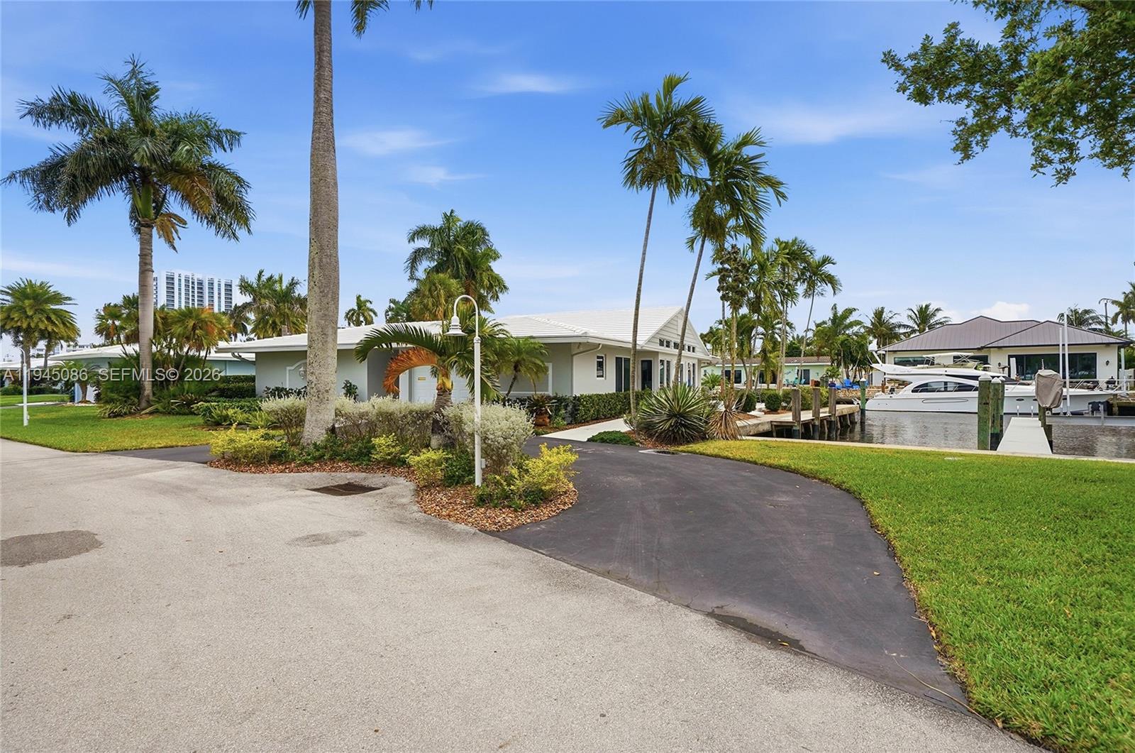 PALM CLUB CO-OP - Residential