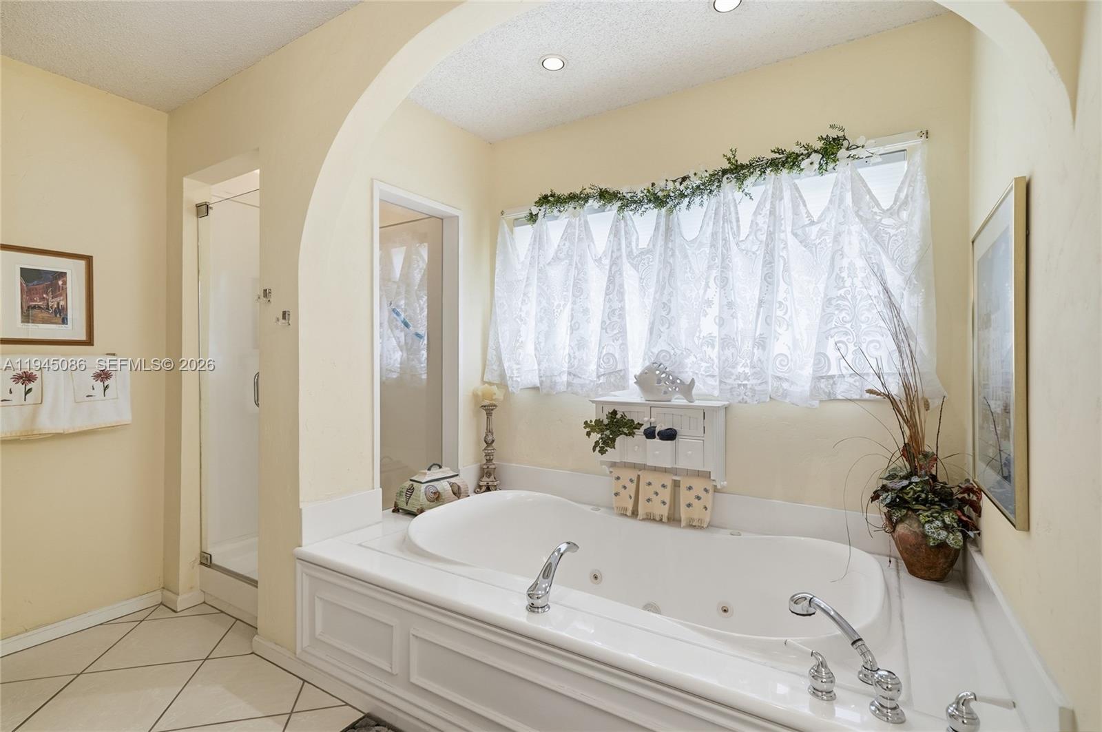 PALM CLUB CO-OP - Residential