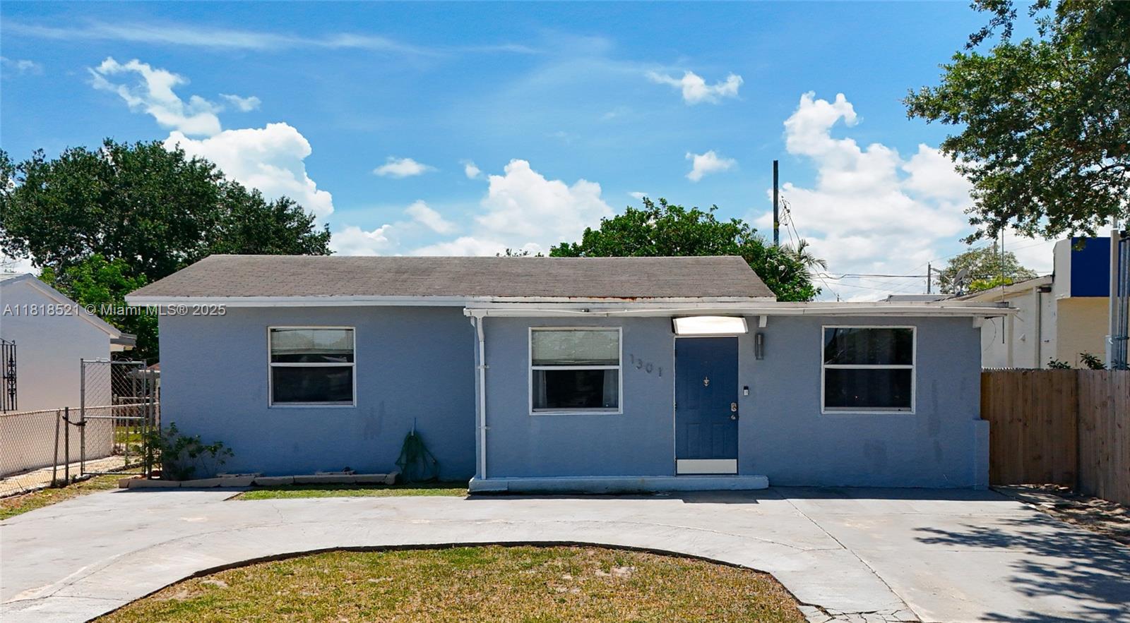 Property for Sale at 1301 Sw 33rd Ter, Fort Lauderdale, Broward County, Florida - Bedrooms: 3 
Bathrooms: 2  - $415,000