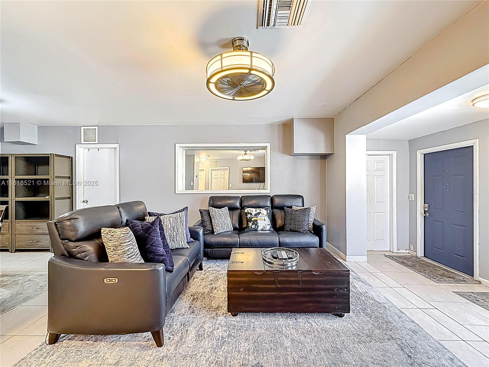 1301 SW 33rd Ter