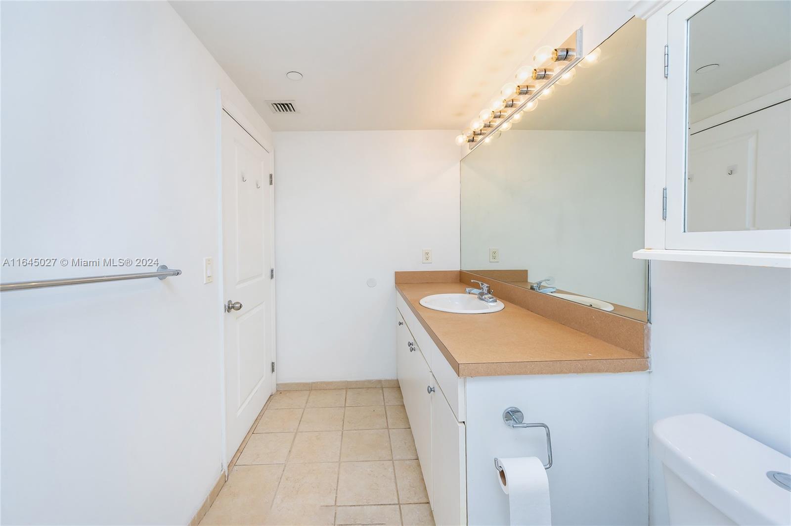 VUE AT BRICKELL CONDO - Residential Lease