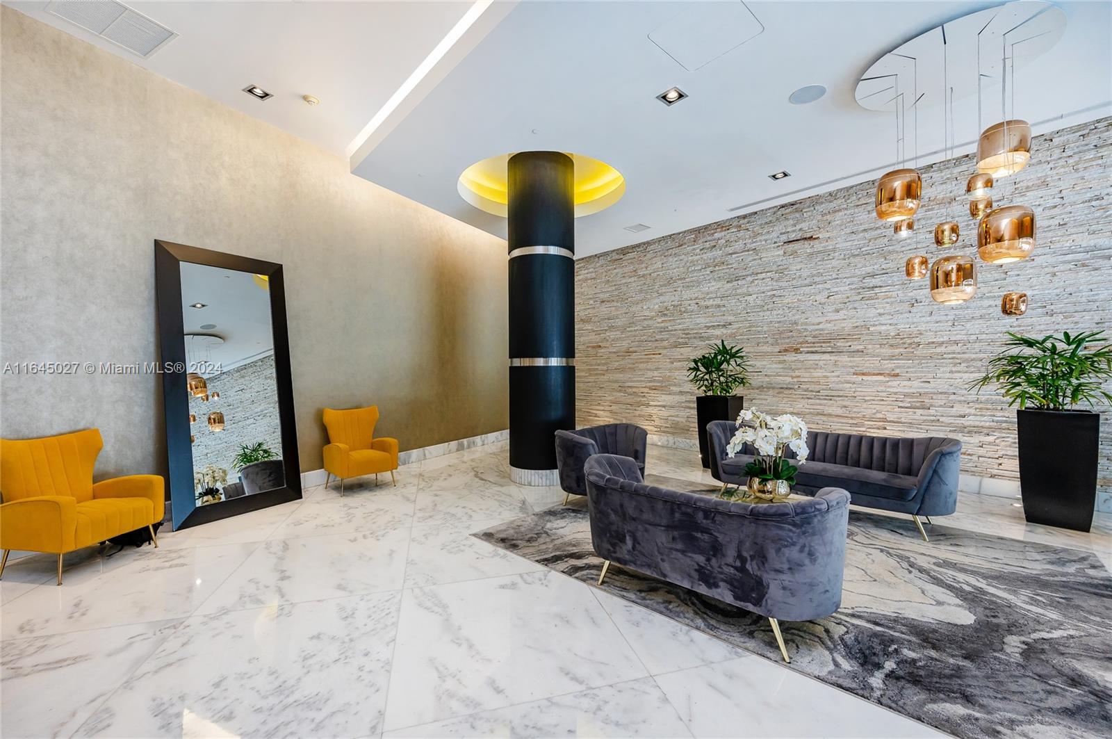 VUE AT BRICKELL CONDO - Residential Lease