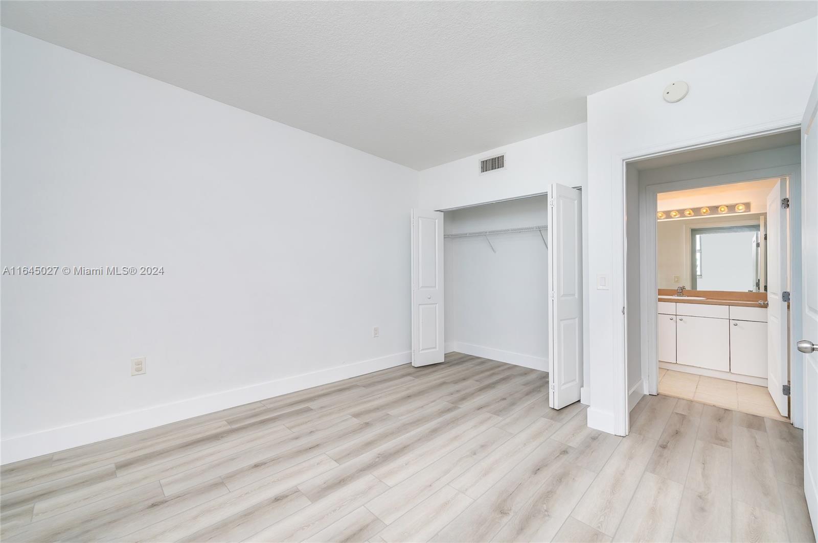 VUE AT BRICKELL CONDO - Residential Lease