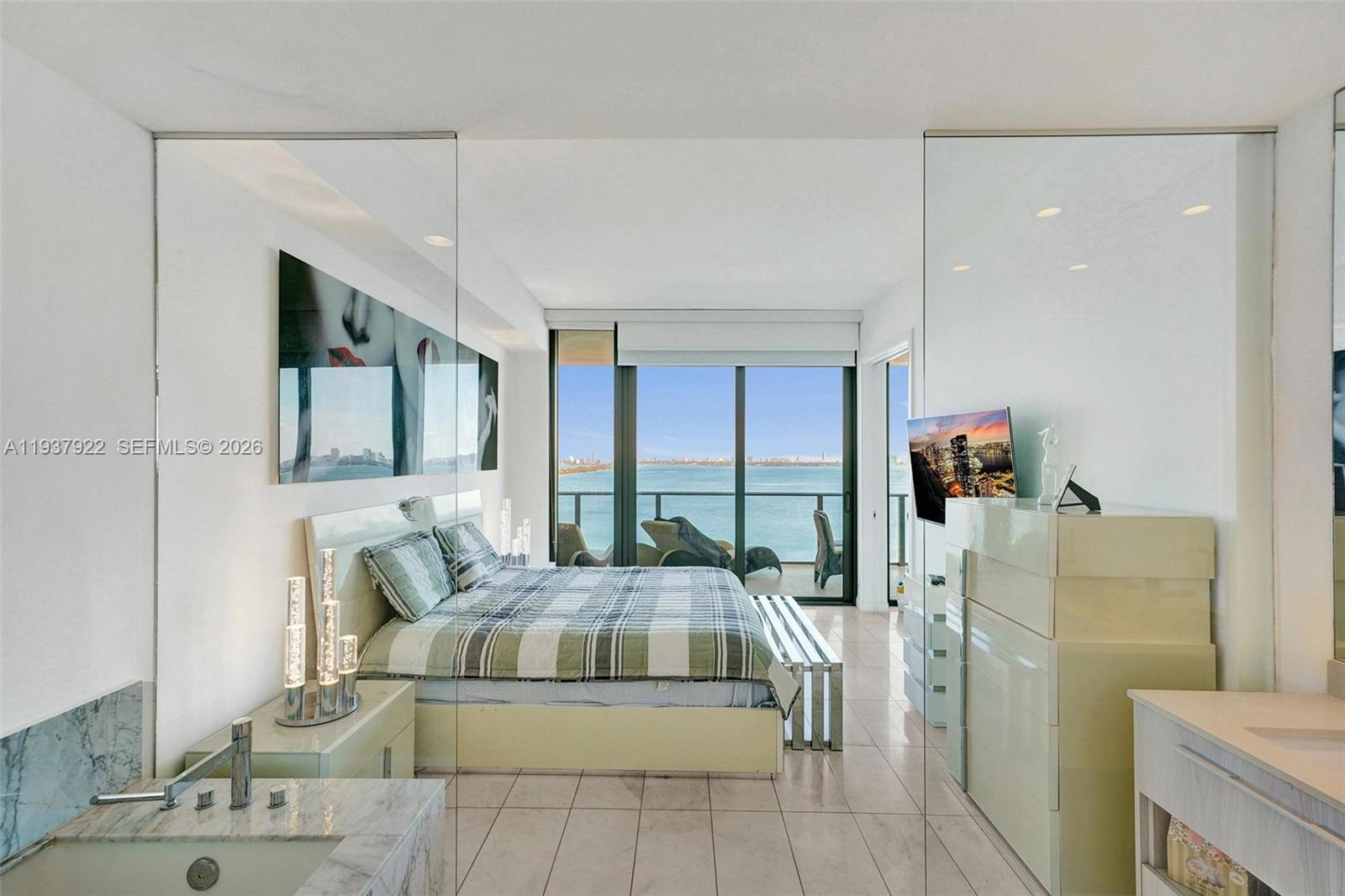 GRAN PARAISO CONDO - Residential