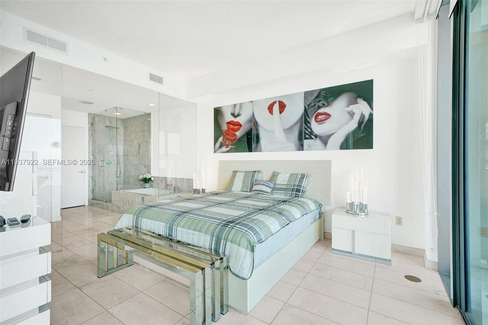 GRAN PARAISO CONDO - Residential