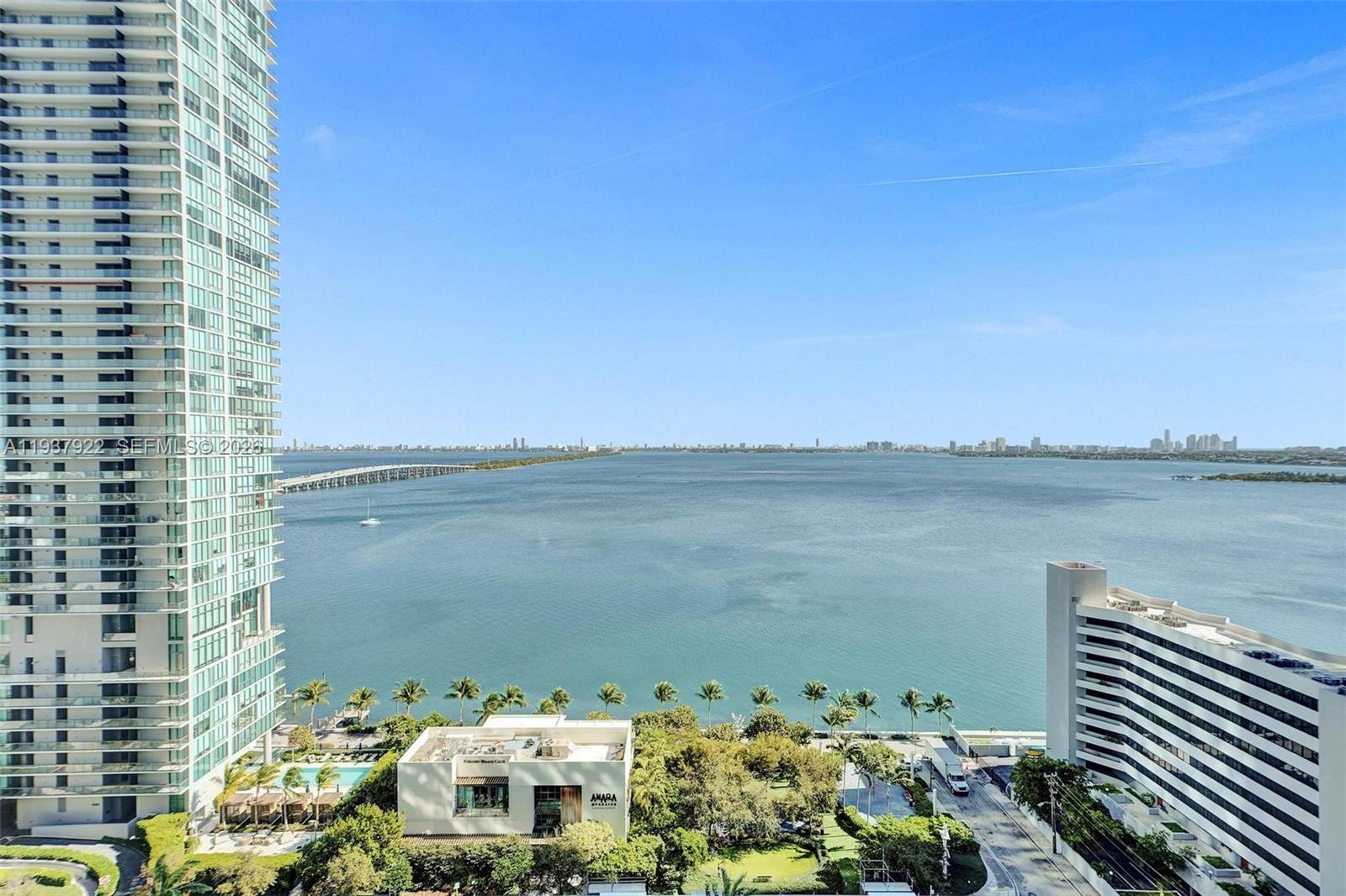 GRAN PARAISO CONDO - Residential