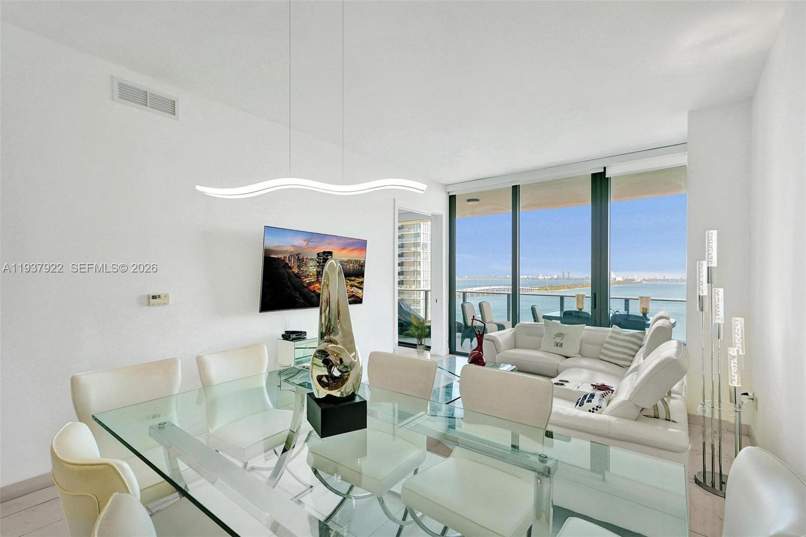 GRAN PARAISO CONDO - Residential