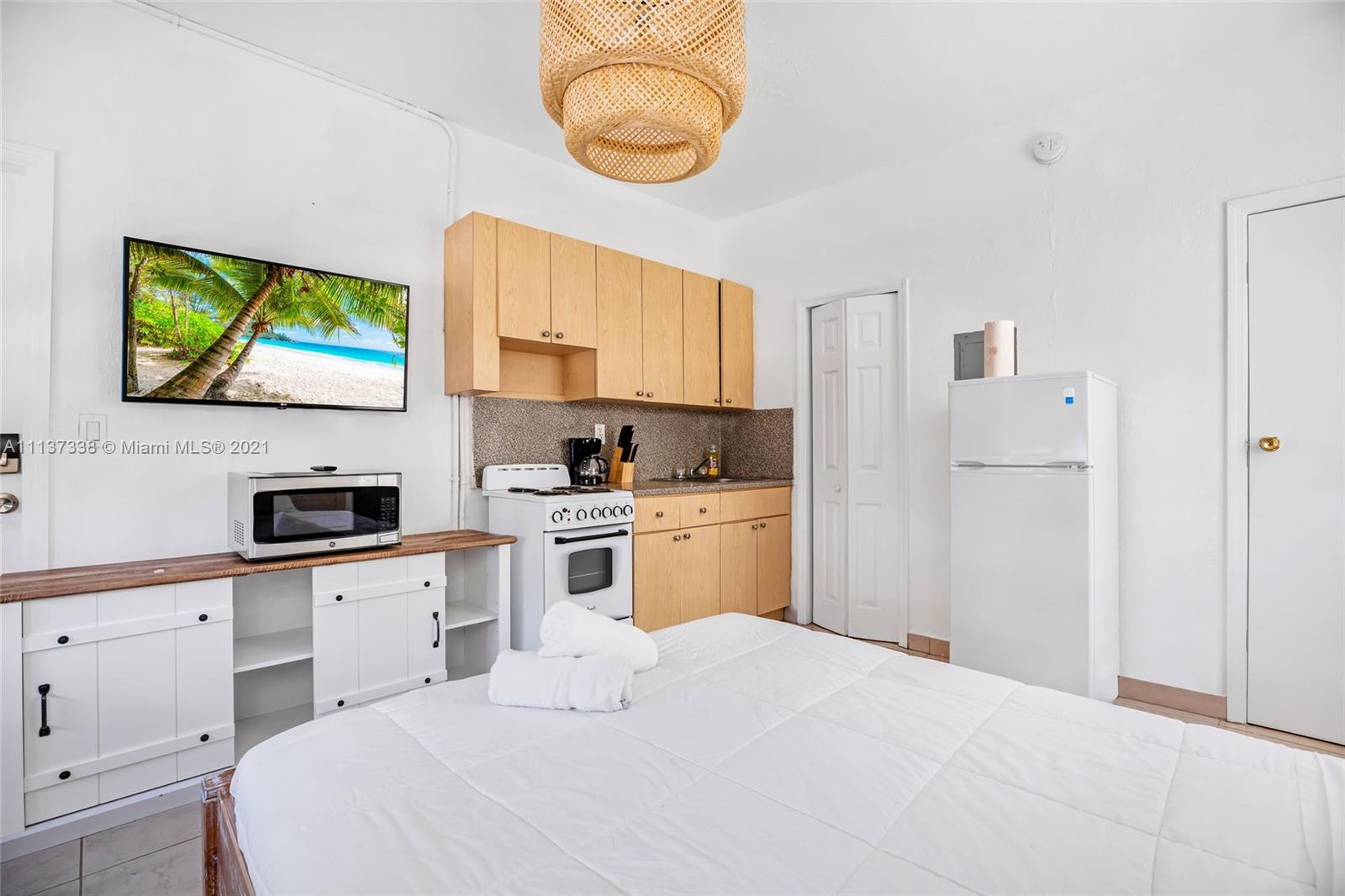 BEACH BAY SUB - Residential Income